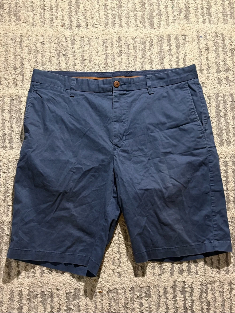 Tommy bahama blue long casual shorts size 38
